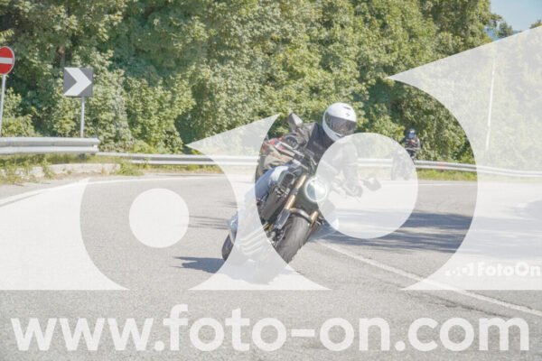 <h1 class="product-title">thumb_FF107287</h1>