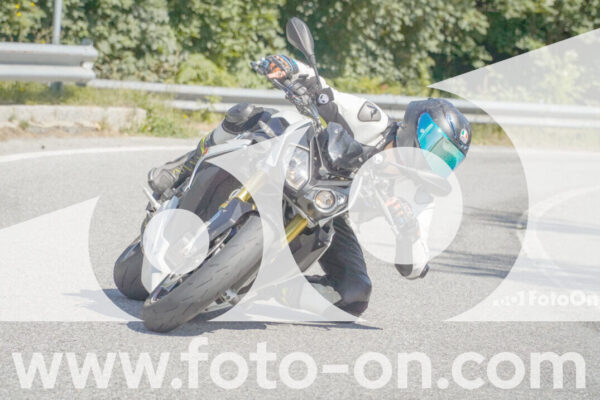<h1 class="product-title">thumb_FF107352_1_2_3_4</h1>