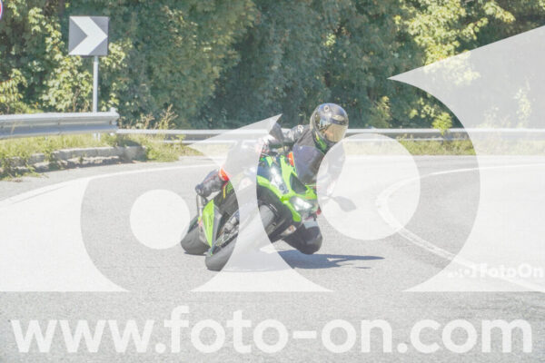 <h1 class="product-title">thumb_FF107465-1</h1>