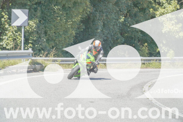 <h1 class="product-title">thumb_FF107467-1</h1>