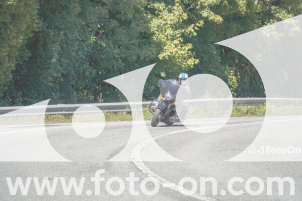 <h1 class="product-title">thumb_FF107476-1</h1>
