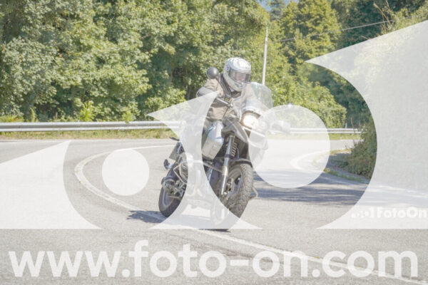 <h1 class="product-title">thumb_FF107561</h1>