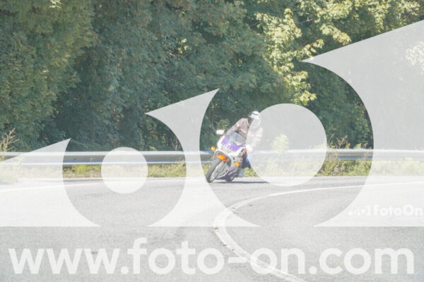 <h1 class="product-title">thumb_FF107568</h1>
