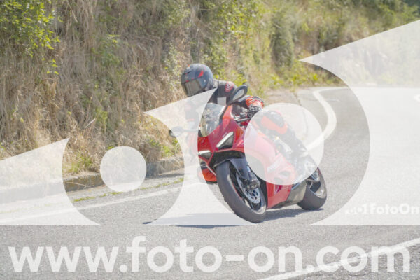 <h1 class="product-title">thumb_FF107571</h1>