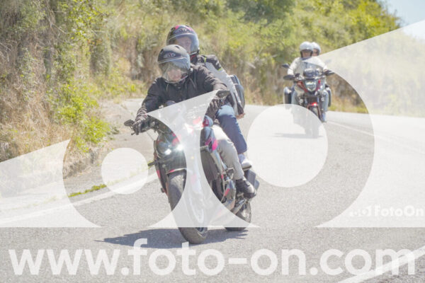 <h1 class="product-title">thumb_FF107614</h1>