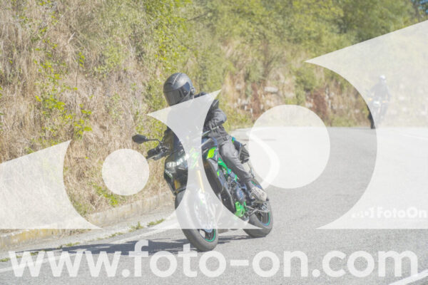 <h1 class="product-title">thumb_FF107780</h1>