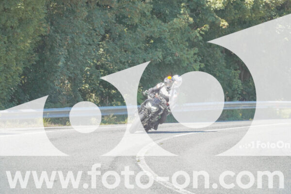 <h1 class="product-title">thumb_FF107810-1</h1>