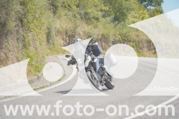<h1 class="product-title">thumb_FF107815</h1>