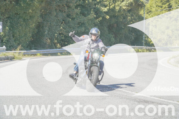 <h1 class="product-title">thumb_FF107817-1</h1>