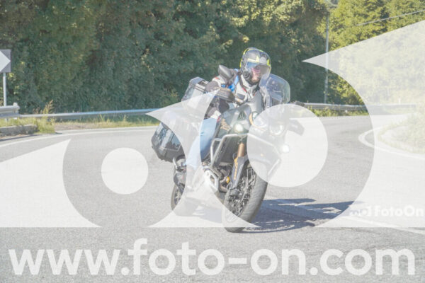 <h1 class="product-title">thumb_FF107825-1</h1>
