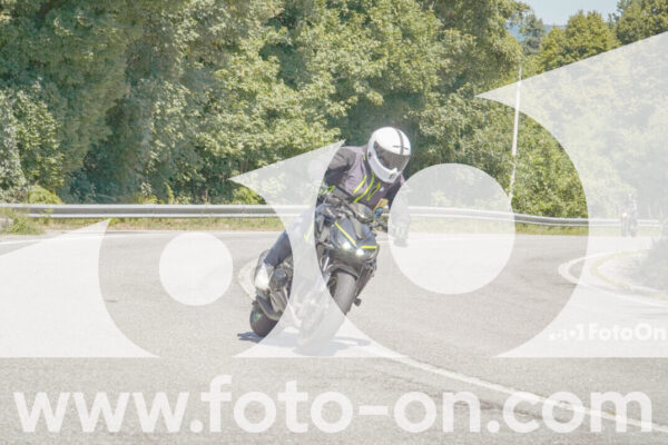 <h1 class="product-title">thumb_FF107828</h1>