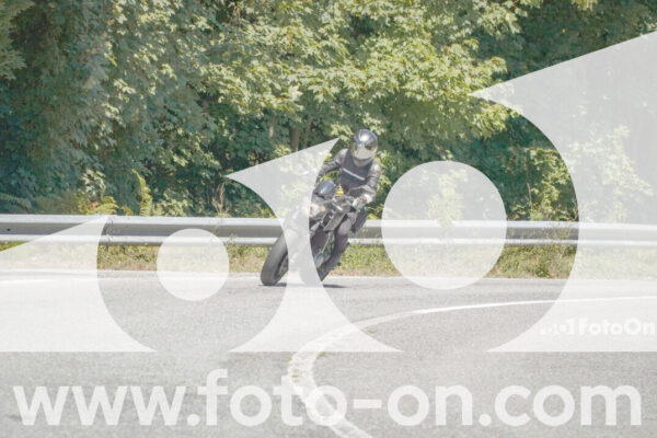<h1 class="product-title">thumb_FF107829</h1>