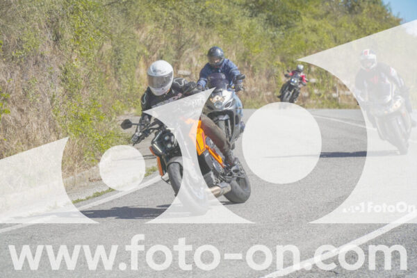 <h1 class="product-title">thumb_FF107845</h1>