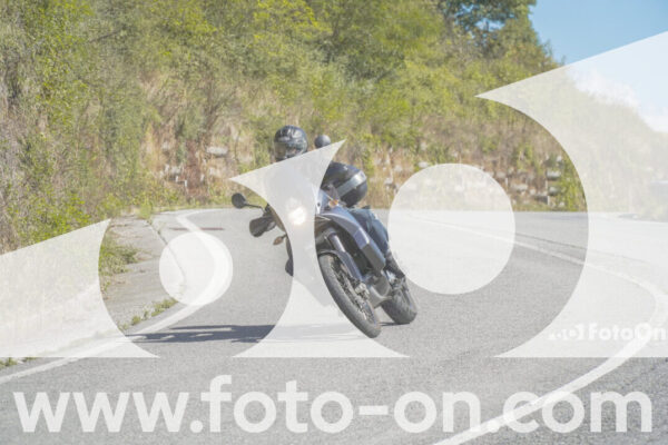 <h1 class="product-title">thumb_FF107849-1</h1>