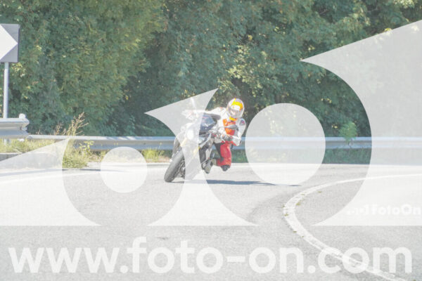 <h1 class="product-title">thumb_FF107850</h1>