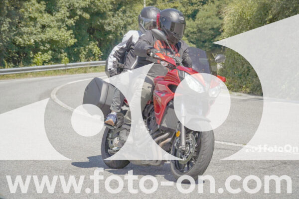 <h1 class="product-title">thumb_FF107880</h1>