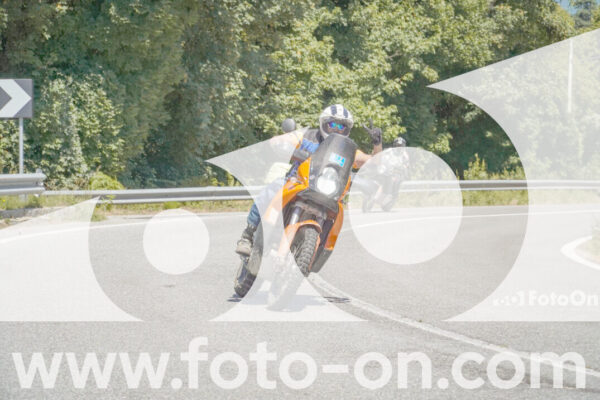 <h1 class="product-title">thumb_FF107884</h1>
