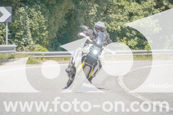 <h1 class="product-title">thumb_FF107889</h1>