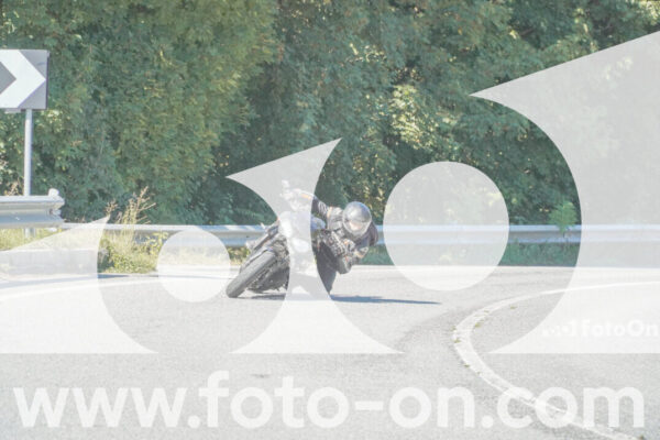 <h1 class="product-title">thumb_FF107908</h1>