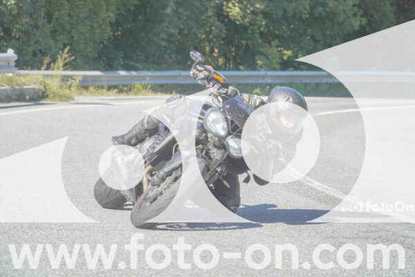 <h1 class="product-title">thumb_FF107914-1</h1>