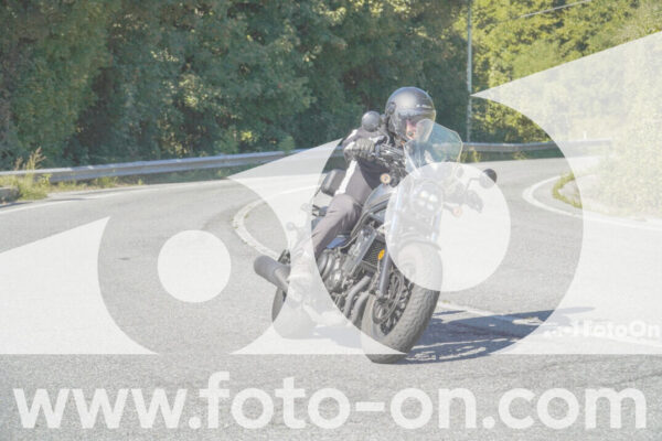 <h1 class="product-title">thumb_FF107920-1</h1>