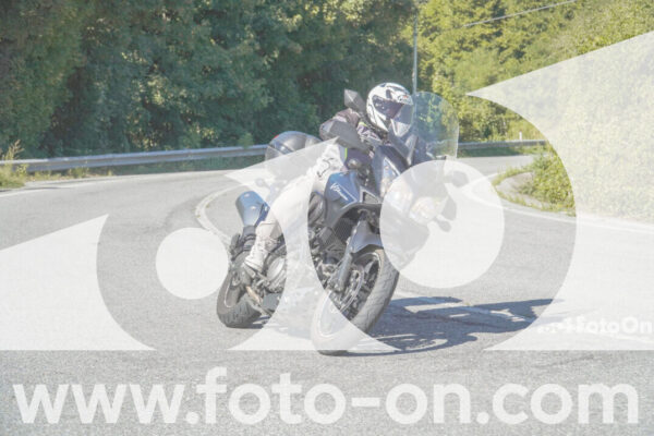 <h1 class="product-title">thumb_FF107924</h1>