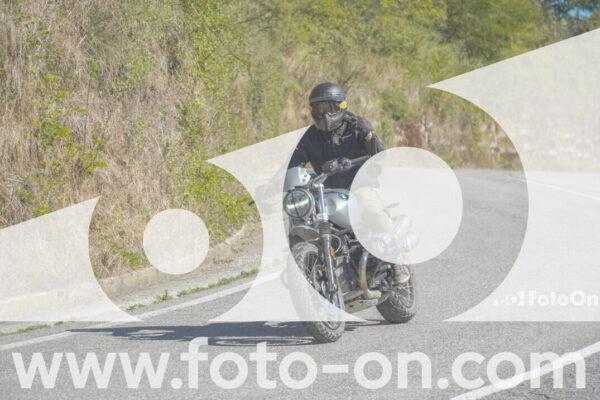 <h1 class="product-title">thumb_FF107947</h1>
