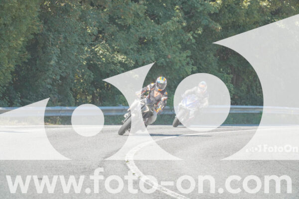<h1 class="product-title">thumb_FF107950-1</h1>