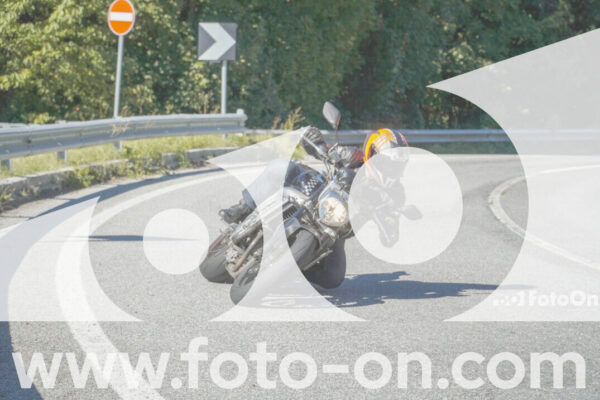 <h1 class="product-title">thumb_FF107957</h1>