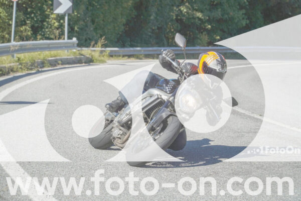 <h1 class="product-title">thumb_FF107958</h1>