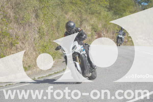 <h1 class="product-title">thumb_FF107960-1</h1>