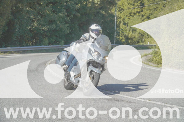 <h1 class="product-title">thumb_FF107971</h1>