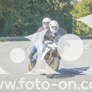 thumb_FF107986