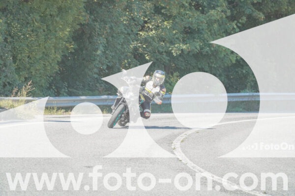 <h1 class="product-title">thumb_FF107999-1</h1>