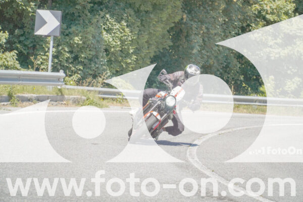 <h1 class="product-title">thumb_FF108025</h1>