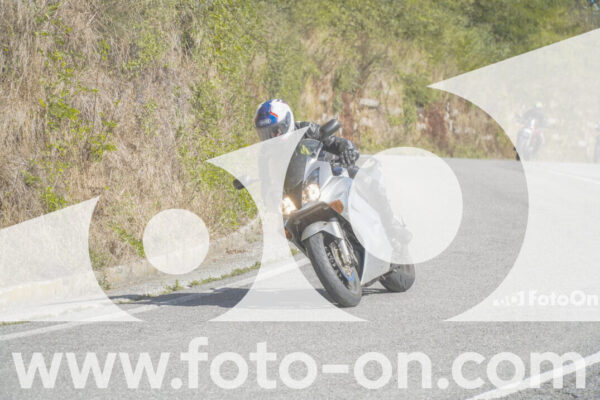 <h1 class="product-title">thumb_FF108040-1</h1>
