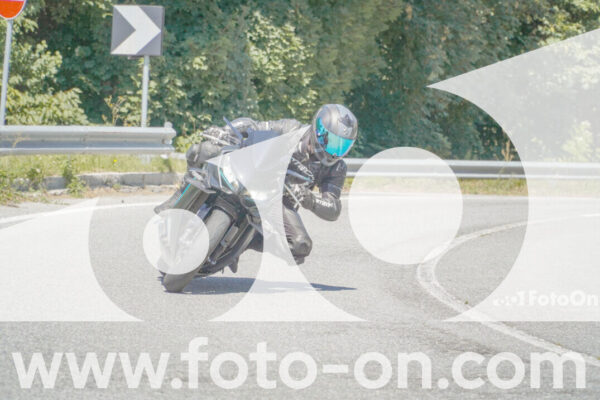 <h1 class="product-title">thumb_FF108040</h1>
