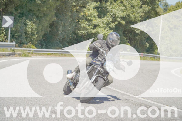 <h1 class="product-title">thumb_FF108076</h1>