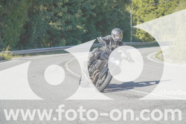 <h1 class="product-title">thumb_FF108089</h1>