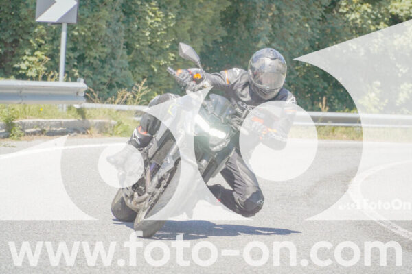 <h1 class="product-title">thumb_FF108121</h1>