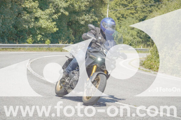 <h1 class="product-title">thumb_FF108153</h1>