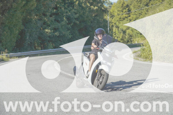 <h1 class="product-title">thumb_FF108158-1</h1>