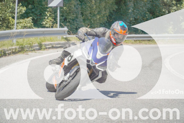 <h1 class="product-title">thumb_FF108170</h1>