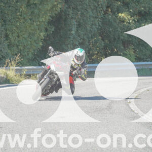 thumb_FF108180-1