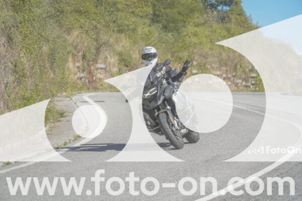 <h1 class="product-title">thumb_FF108202-1</h1>