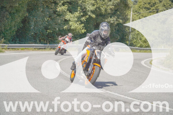 <h1 class="product-title">thumb_FF108206</h1>