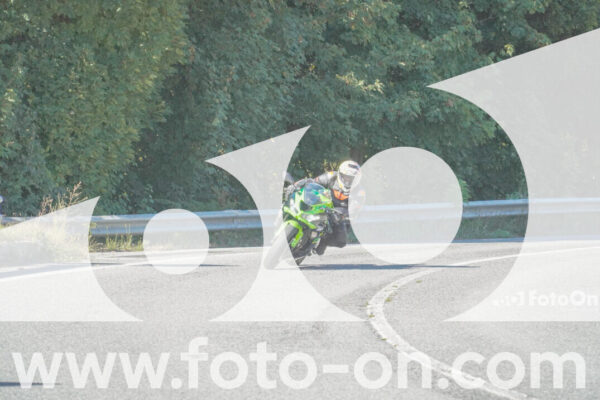 <h1 class="product-title">thumb_FF108211</h1>
