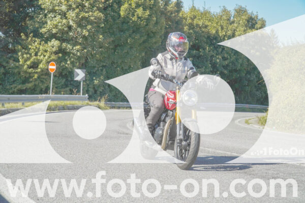 <h1 class="product-title">thumb_FF108230</h1>
