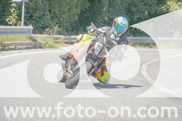 <h1 class="product-title">thumb_FF108267</h1>