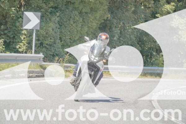 <h1 class="product-title">thumb_FF108277</h1>